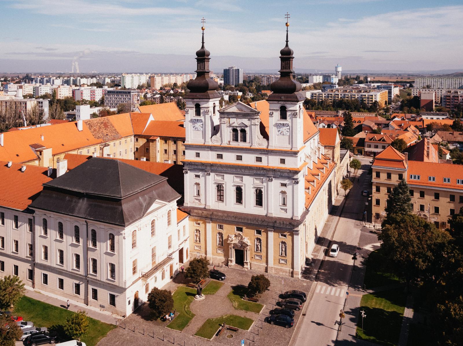 trnavská univerzita - letecký záber (aerial shot, trnava university)