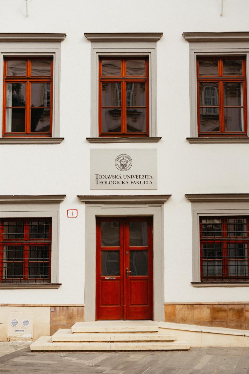 teologická fakulta trnavskej univerzity, foto barbora likavská