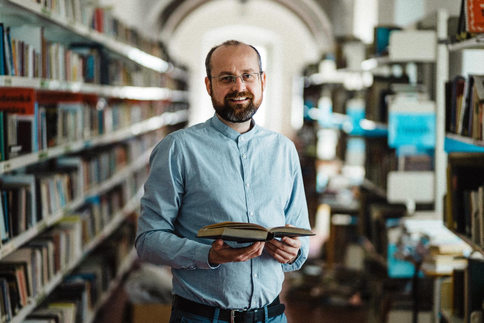 peter buša sj (foto TRUNI/Barbora Likavská)