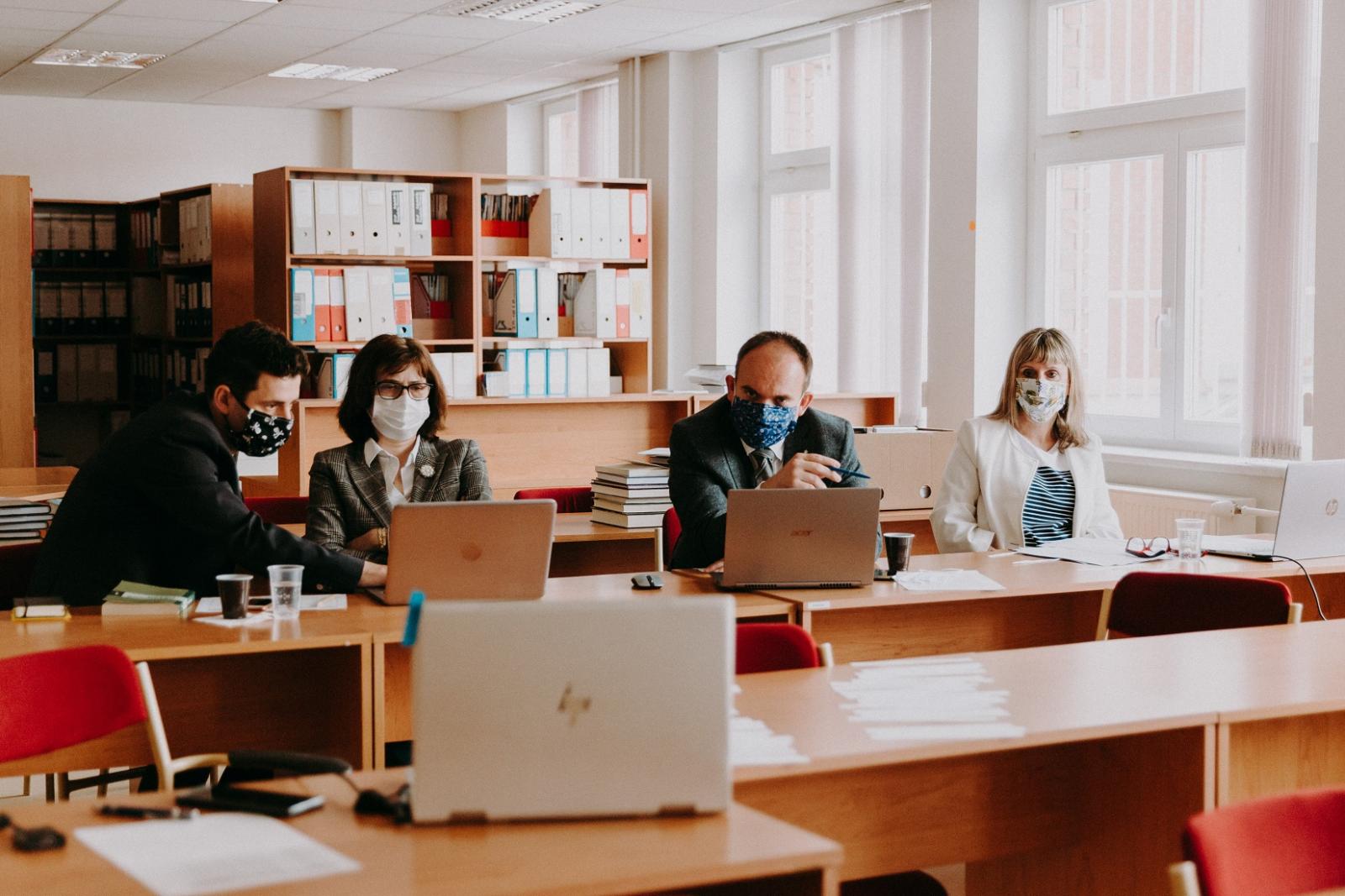 trnavská univerzita, právnická fakulta, online štátnice, Andrea Olšovská