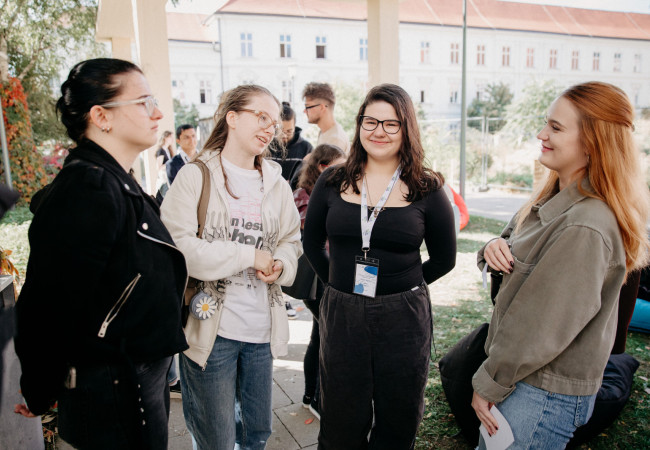 FESTIVAL