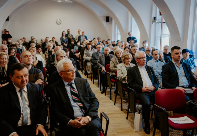 zlatá medaila trnavskej univerzity ladislav csontos 