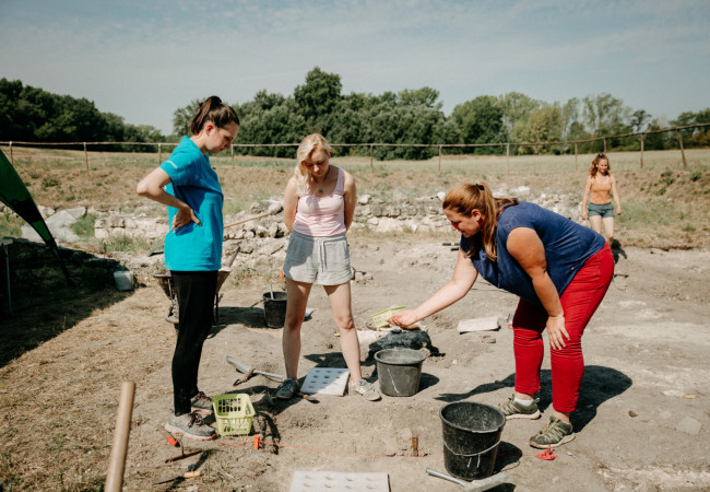 archeologický výskum iža 2022 (foto Barbora Likavská)