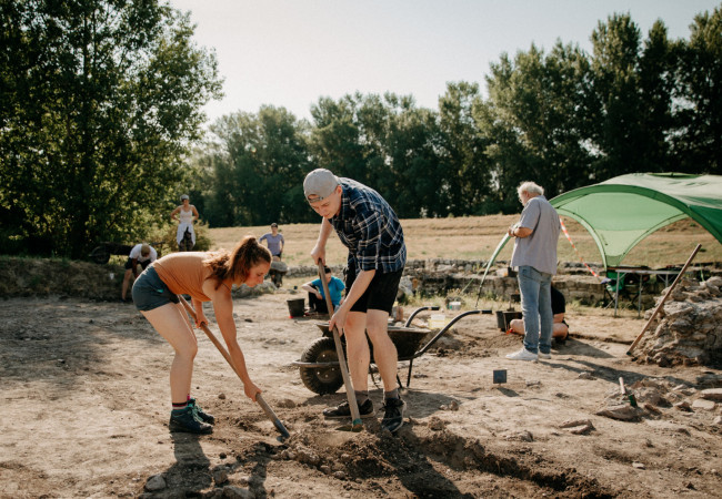 archeologický výskum iža 2022 (foto Barbora Likavská)