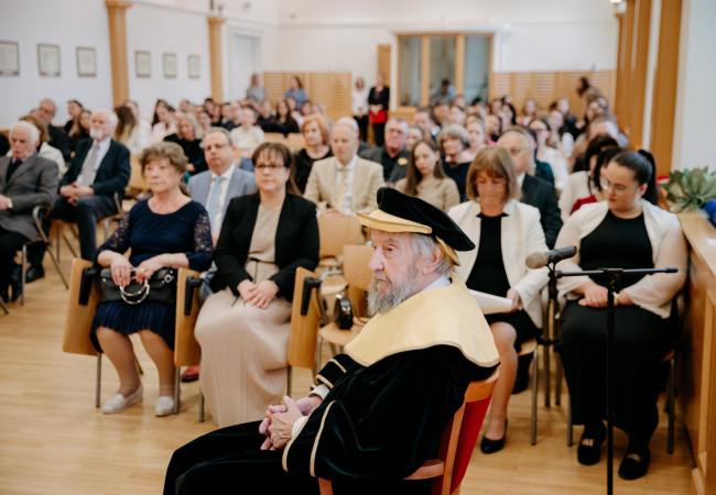 Udelili sme čestný doktorát prof. Bohumilovi Chmelíkovi