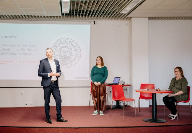 Prvé spoločné stretnutie s Erasmus študentmi na ŠD P. Pázmaňa