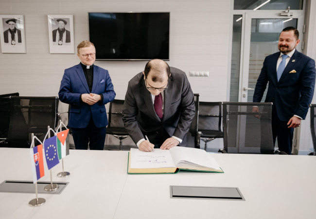 prof. Miloš Lichner s veľvyslancom Jordánskeho hášimovského kráľovstva