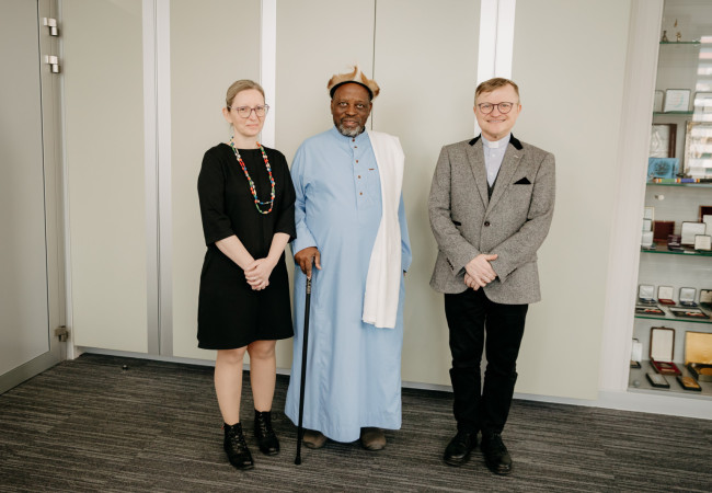 Trnavská univerzita privítala významného hosťa z Kene