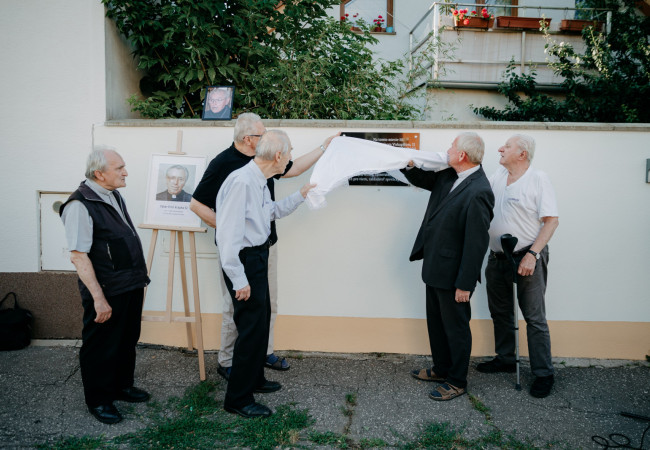 p. Krapka odhalenie tabule