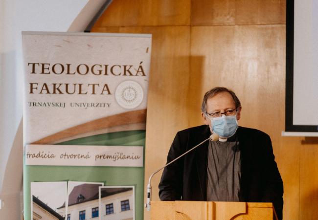 Profesor Juraj Dolinský