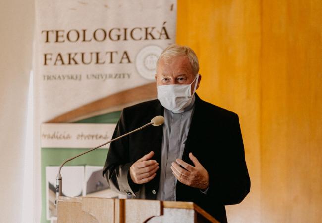 profesor Ladislav Csontos