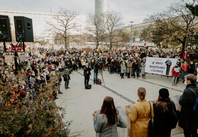 Zodpovedný protest za slobodné univerzity (foto Barbora Likavská)
