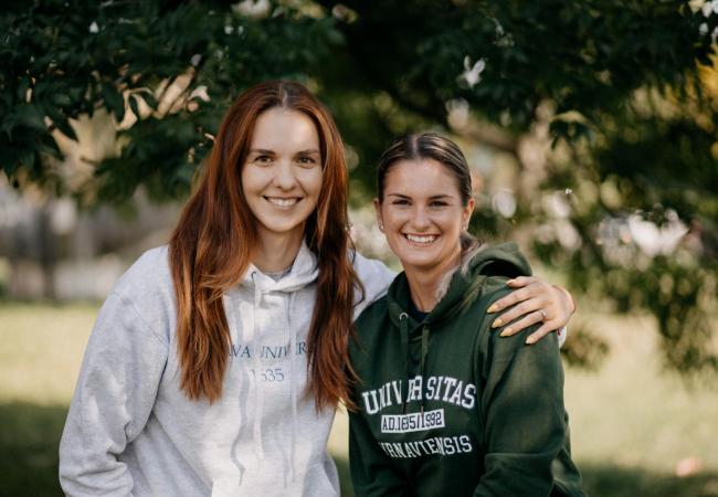 dominika glozneková a tereza šimončičová (foto barbora likavská)