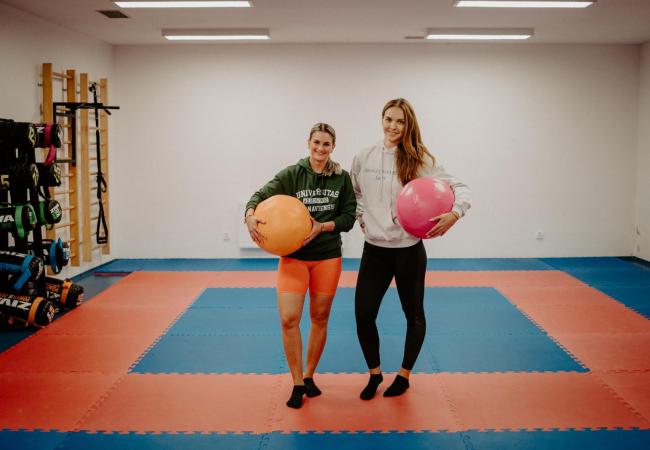 dominika glozneková a tereza šimončičová (foto barbora likavská)