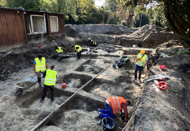 záchranný archeologický výskum, Rusovce, kaštieľ
