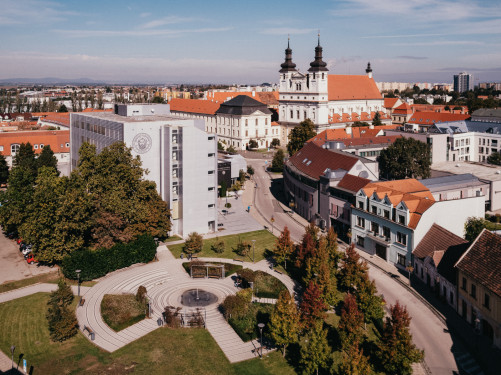 trnava letecky, letecký záber na trnavu, trnava z dronu, foto: (c) Trnavská univerzita