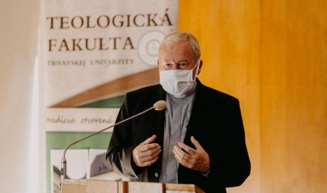 profesor Ladislav Csontos