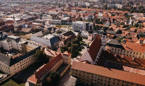 trnava - letecký záber (copyright Trnavská univerzita)