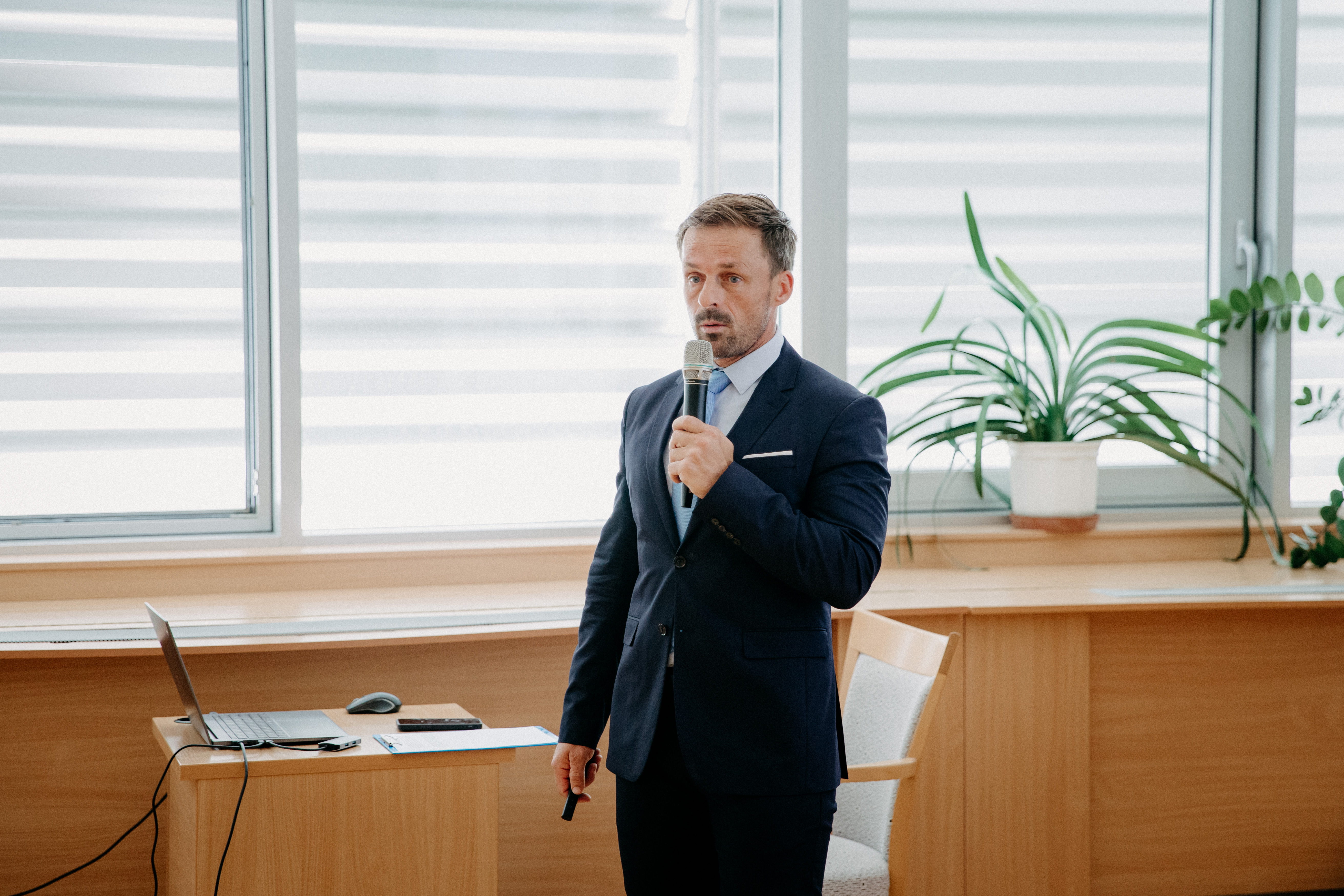 doc. Erik Hrnciarik